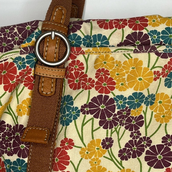 Fossil Travel Bag Floral Design - Picture 2 of 6